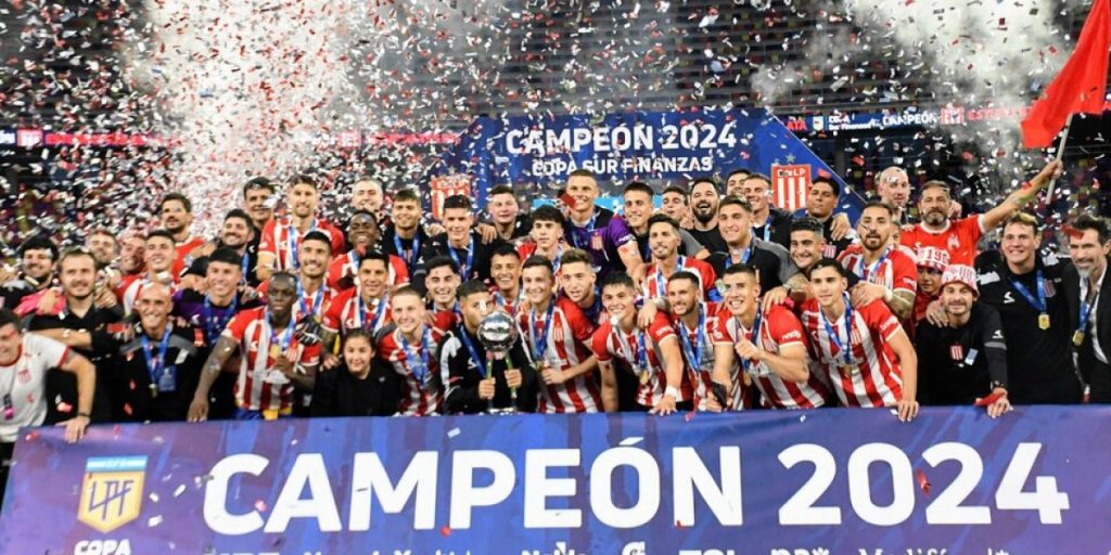 estudiantes velez.jpeg