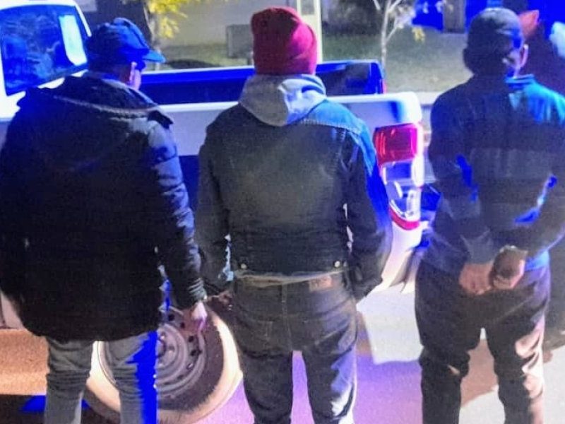 robo acero detenidos.jpeg