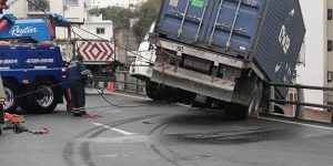 camion autopista.jpg