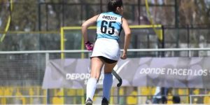 jugadora de hockey.jpeg
