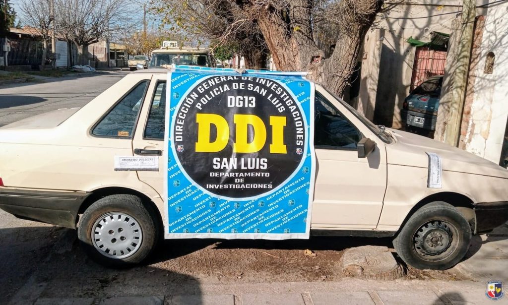 auto robo.jpeg