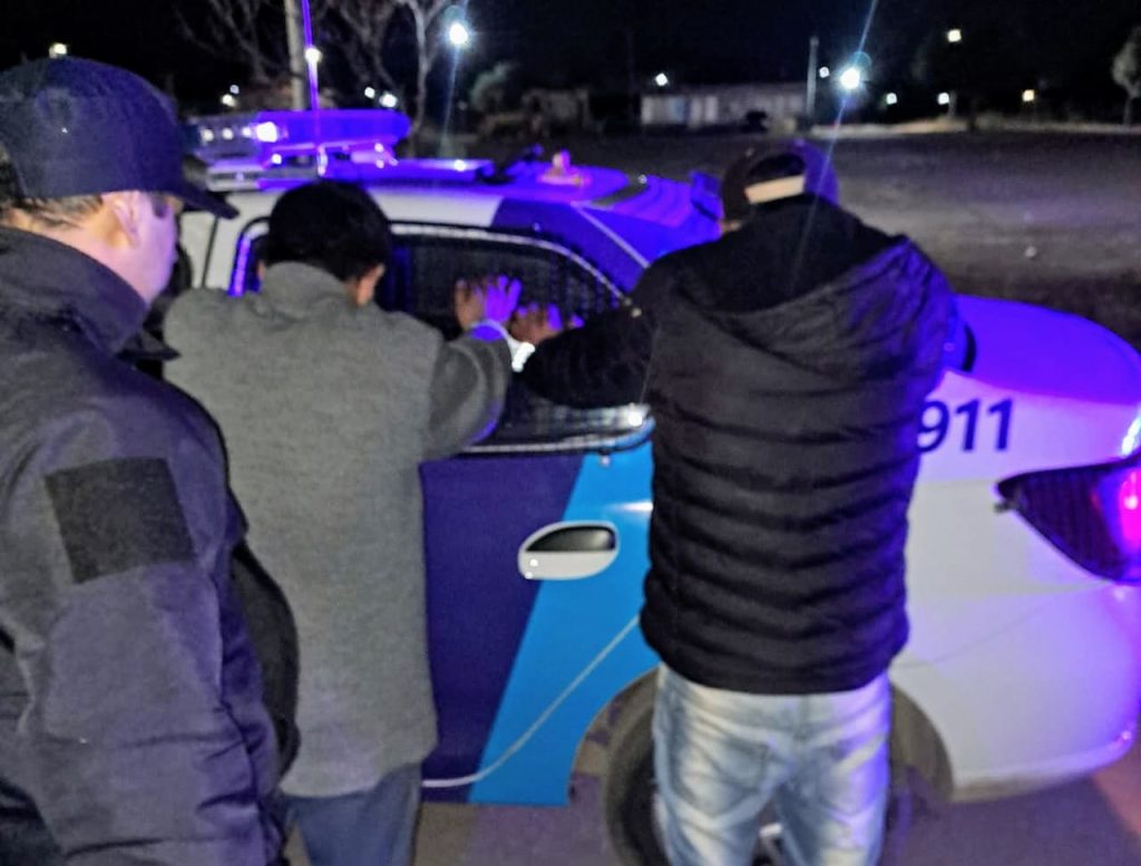 JOVENES DETENIDOS.jpeg