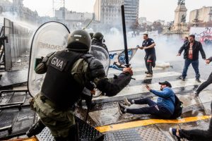 represion.jpg