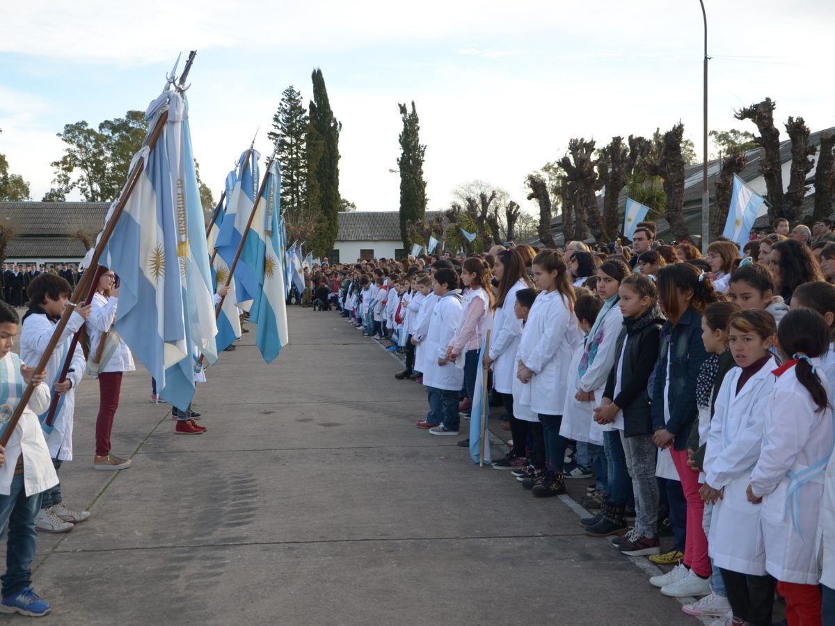 ACTO DIA DE LA BANDER.jpg