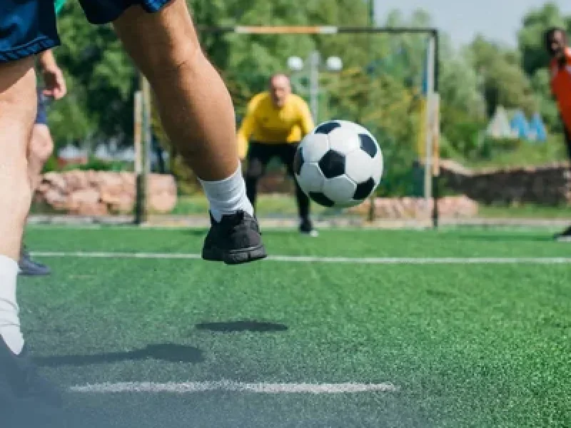 futbol amigos.jpg