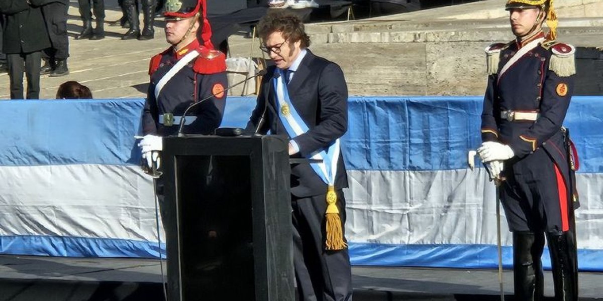 milei rosario hoy.jpg