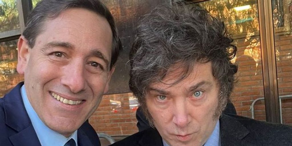 julio-garro-con-javier-milei-1837368.jpg