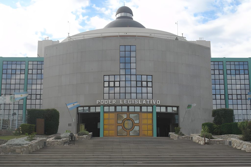 Frente_de_la_Legislatura_003-630x396-1.jpg