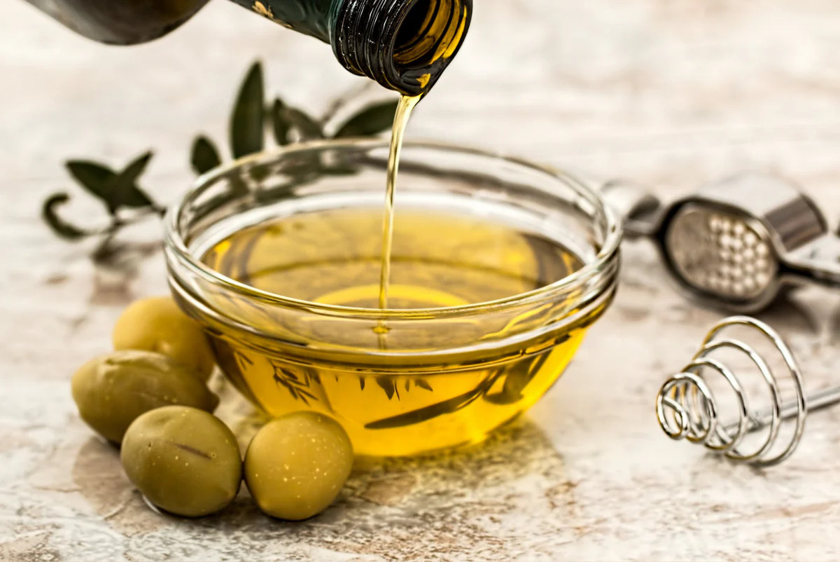 rizoscurlsoliveoil.jpg