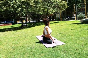YOGA-EN-EL-PARQUE-2.jpg
