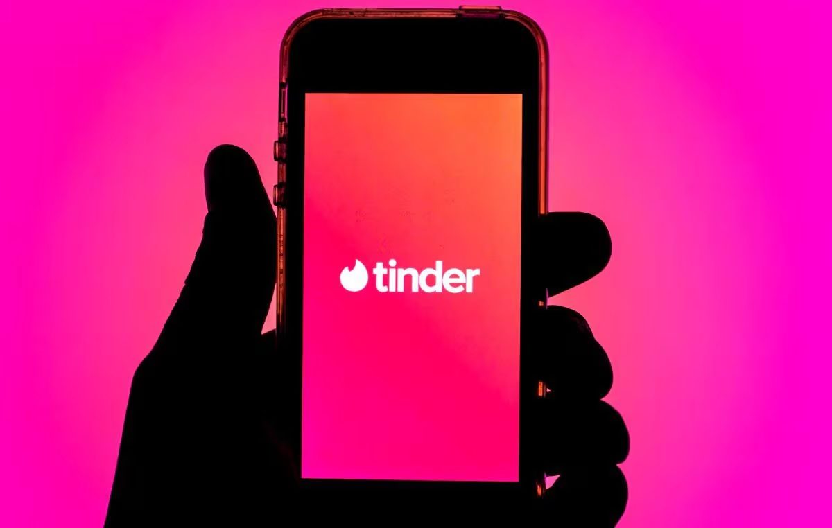 TINDER.jpg