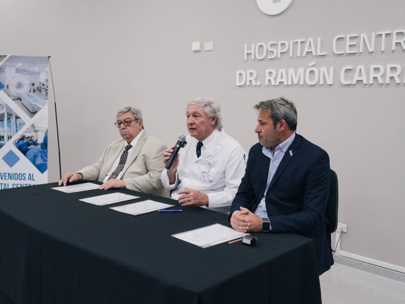 Convenio-Farmacia-HCRC-5-2048x1365.jpg