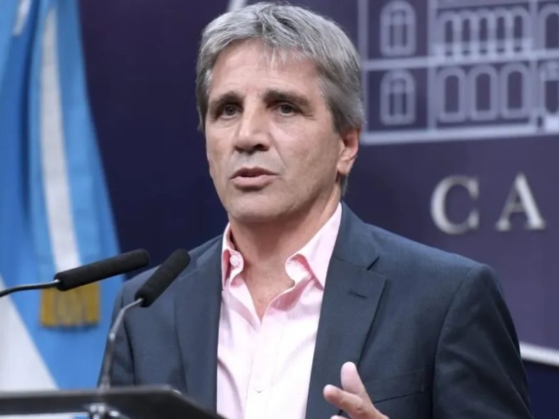 LUIS CAPUTO.jpg