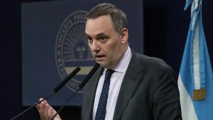 adorni1200jpg.jpg