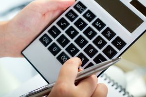 hands-holding-calculator.jpg