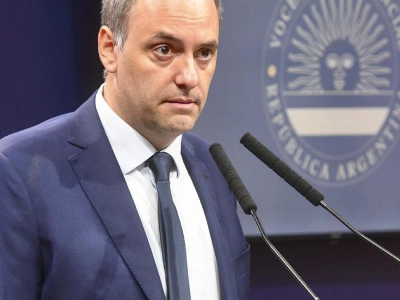 MANUEL ADORNI.jpg