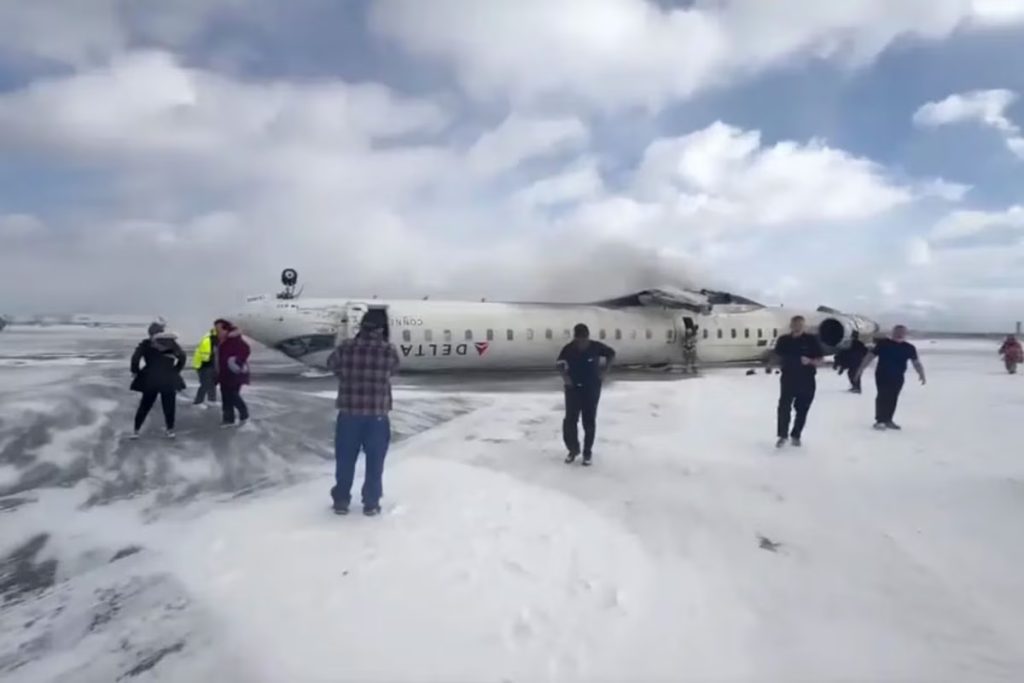 AVIÓN.jpg