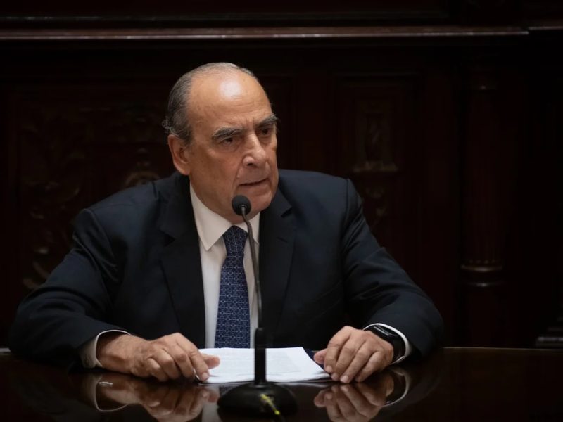 GUILLERMO FRANCOS.jpg