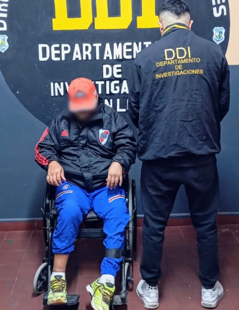 quines hombre en silla de ruedas.jpeg