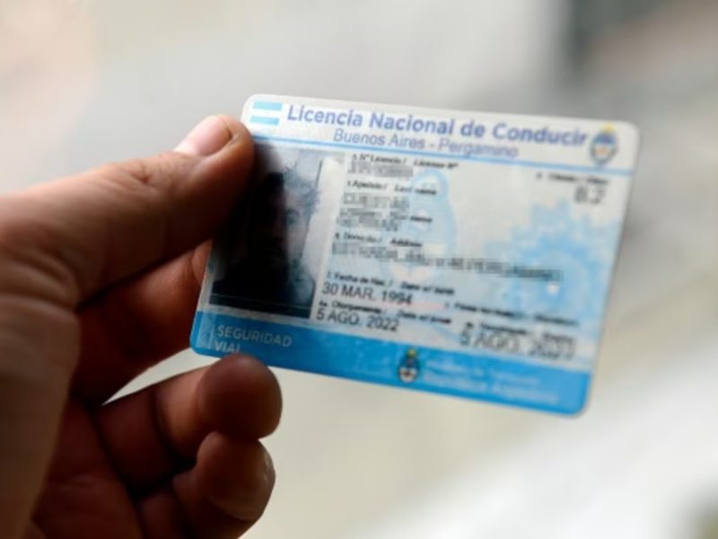 LICENCIA DE CONDUCIR.jpg
