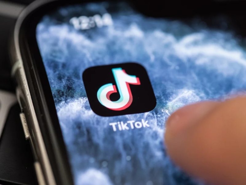 TIK TOK.jpg
