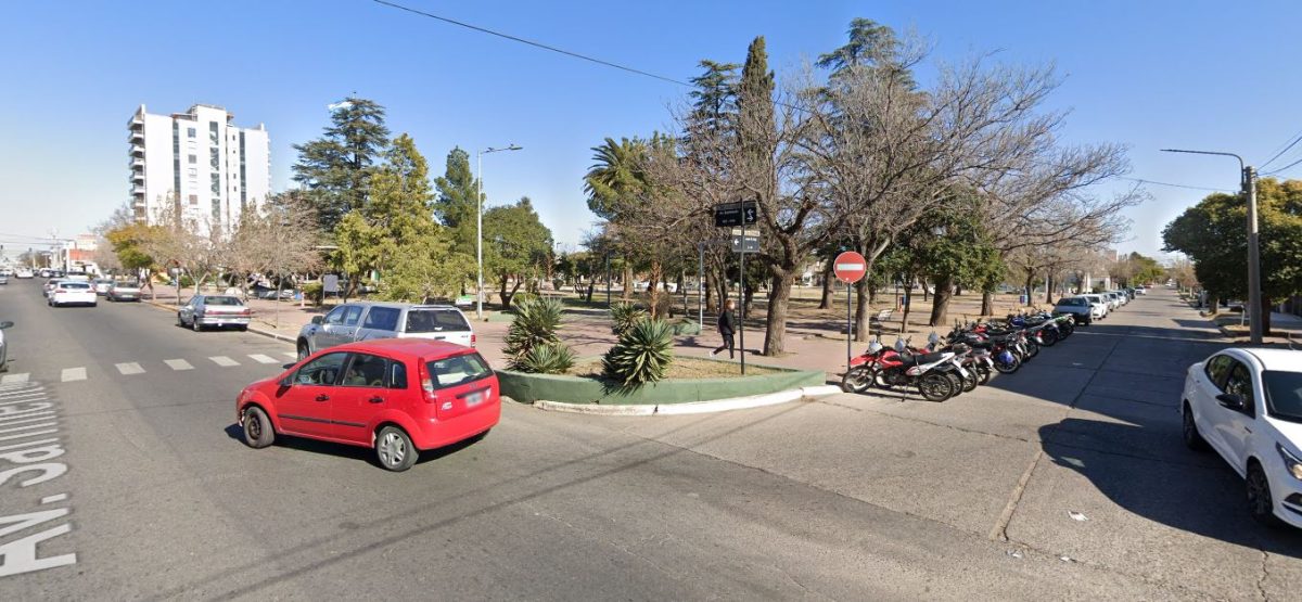 plaza del carmen.JPG