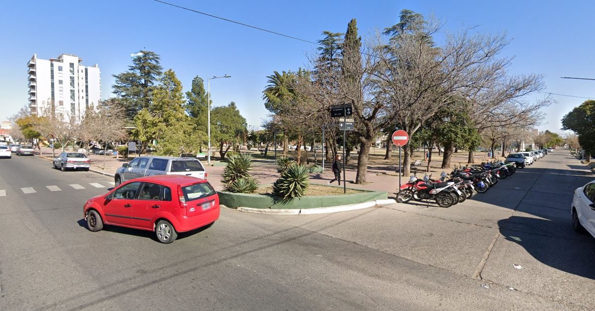 plaza del carmen.JPG