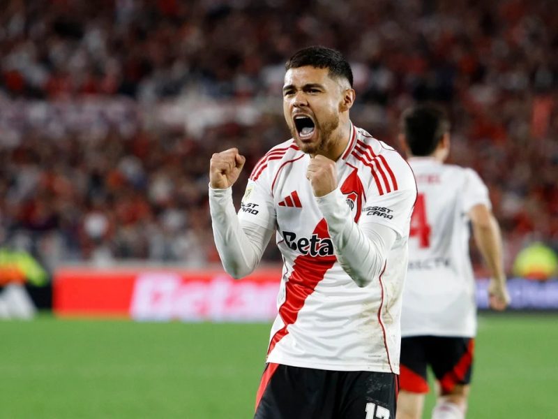 PAULO DIAZ.jpg