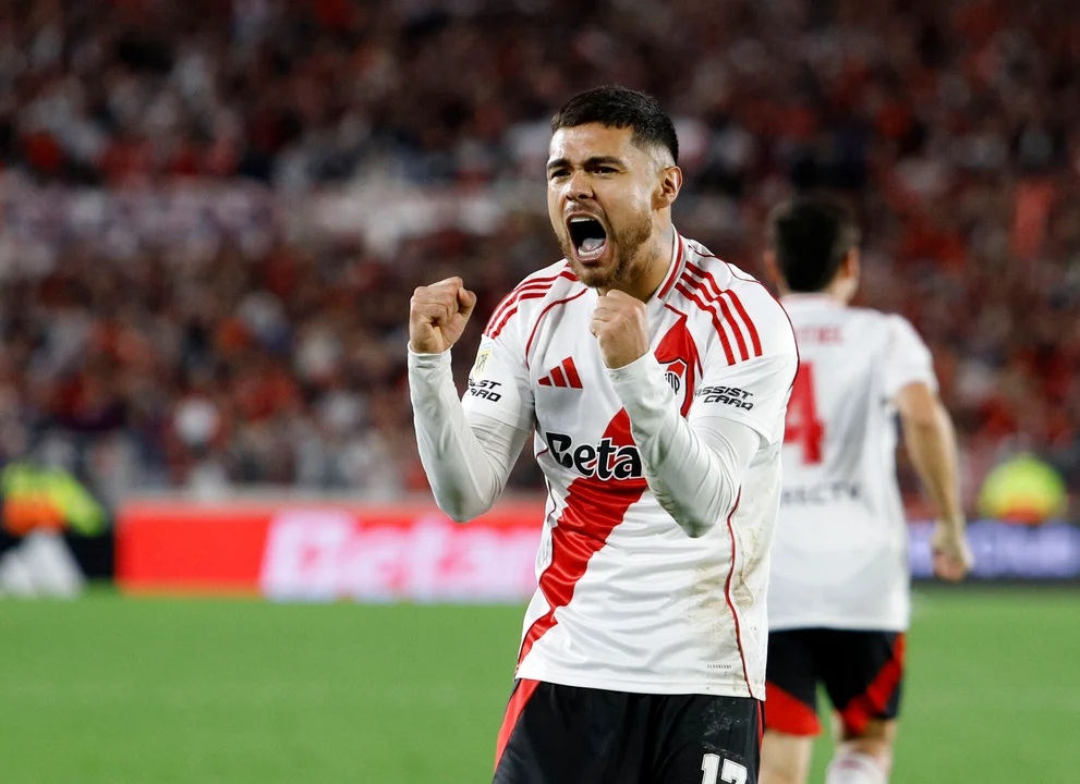 PAULO DIAZ.jpg