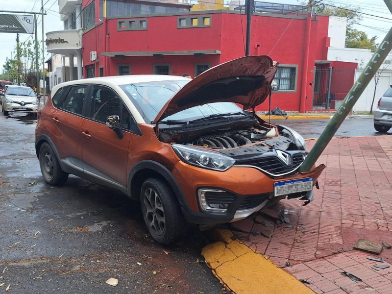 auto incrustado