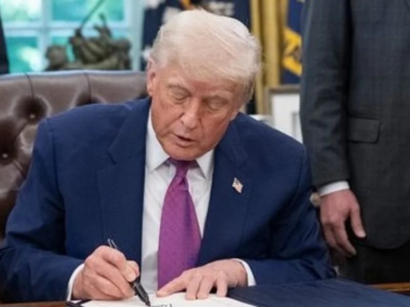 DONALD TRUMP.jpg