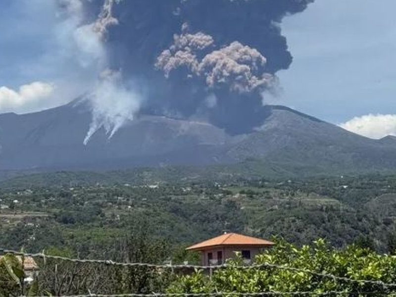 volcan.JPG