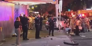un-auto-atropello-a-decenas-de-personas-en-los-angeles-2064699.jpg
