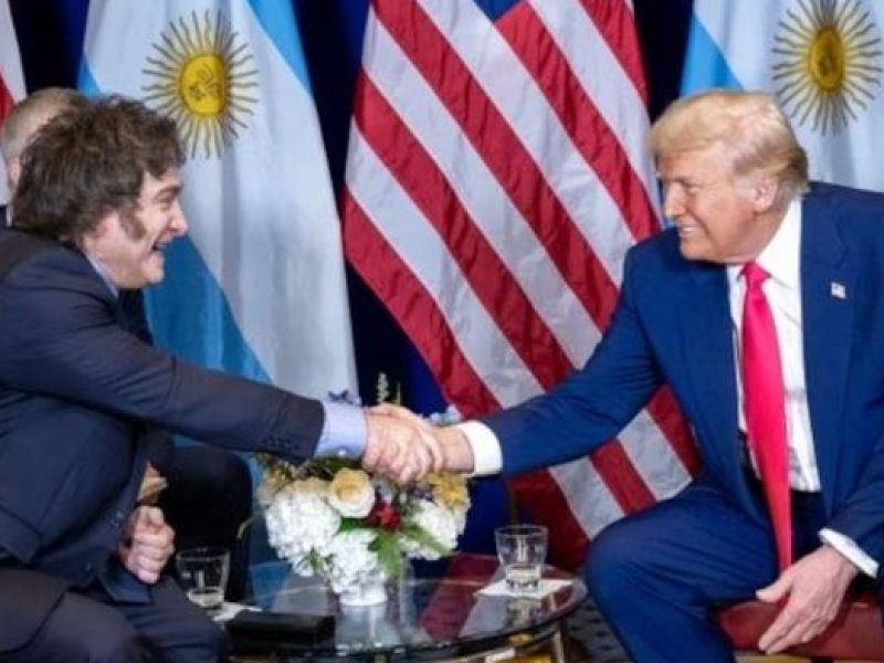milei y trump.JPG
