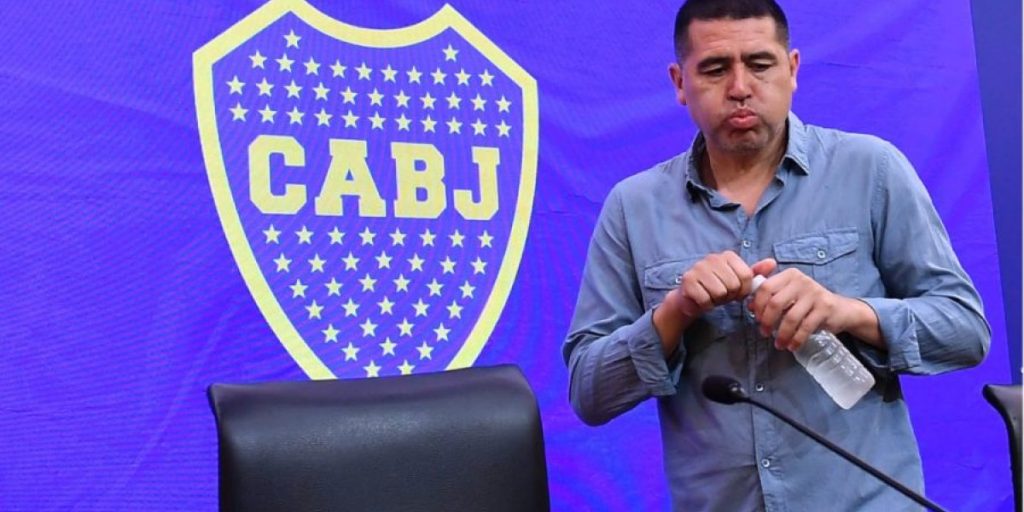 riquelme-2068368.jpg