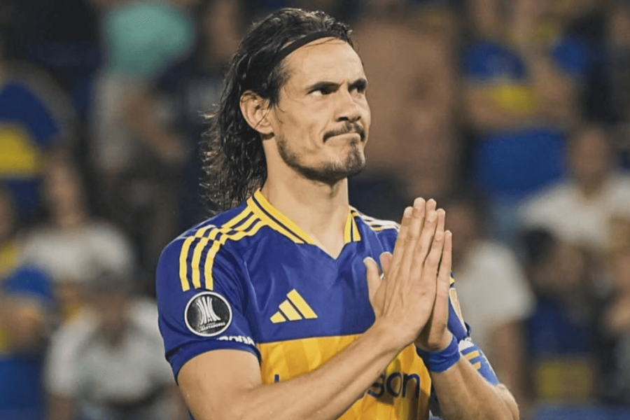Edinson-Cavani-3.png