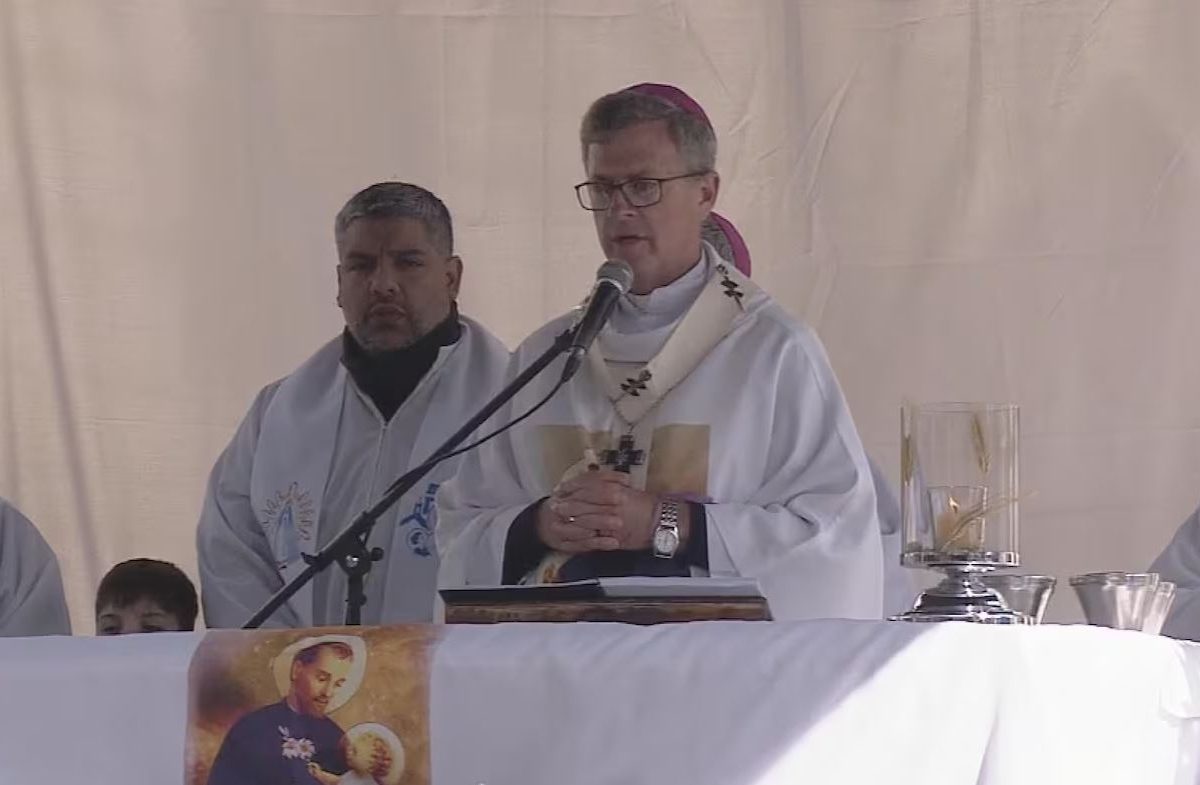 sacerdote.JPG