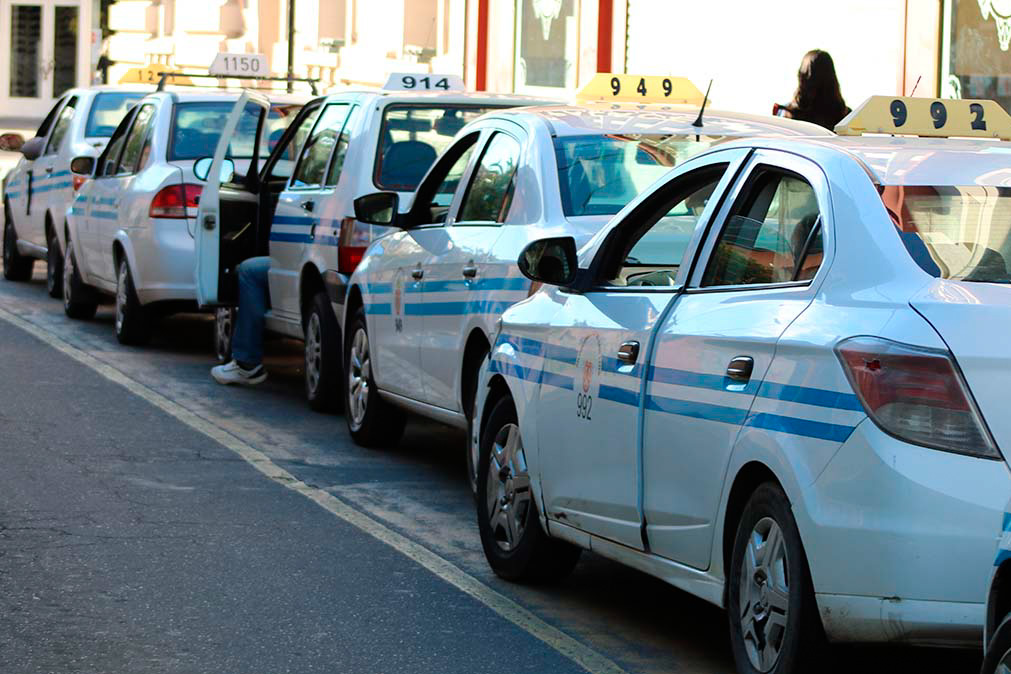 Taxis-San-Luis0_edited.jpg