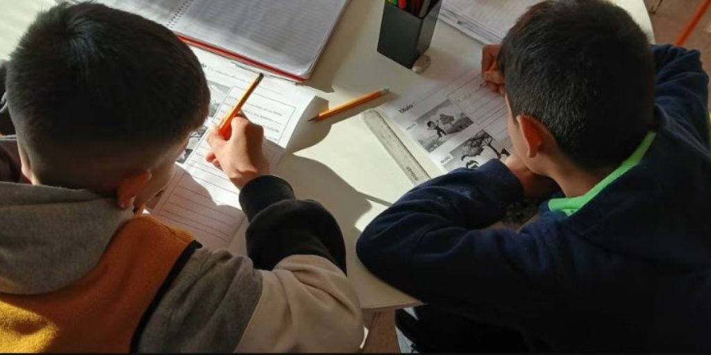 niños-estudio.JPG