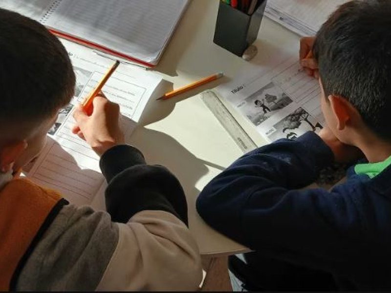 niños-estudio.JPG