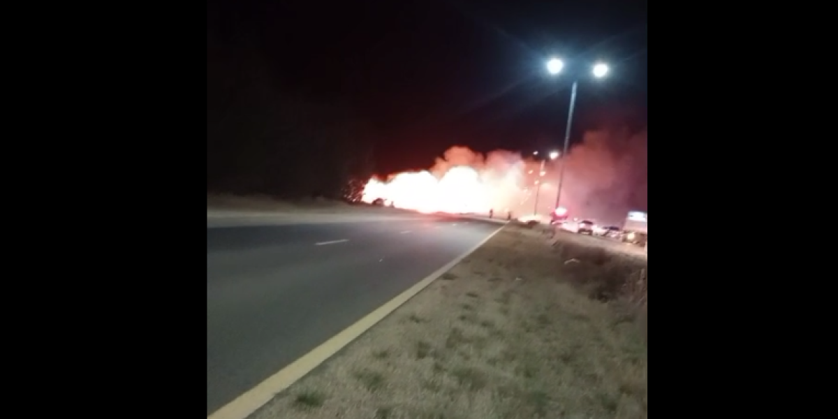 camion incendiado2.png