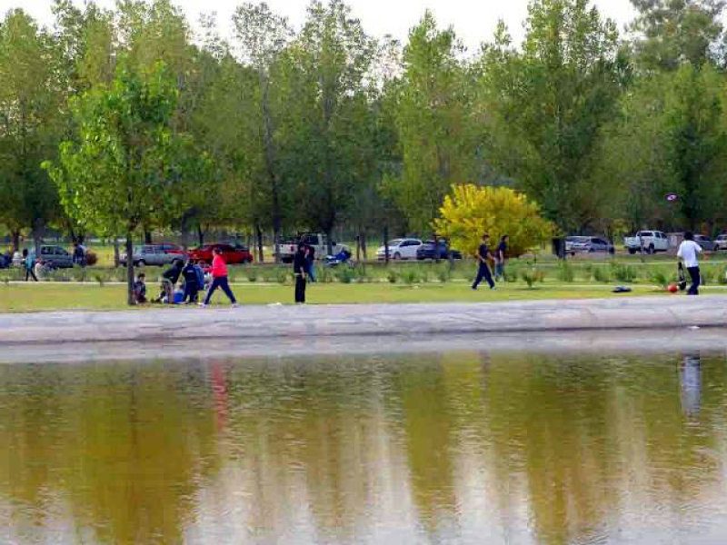 lago-artificial-costanera-rio-v.jpg