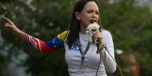 maria-corina-machado-en-la-marcha-opositora-a-nicolas-maduro-1945515.jpg