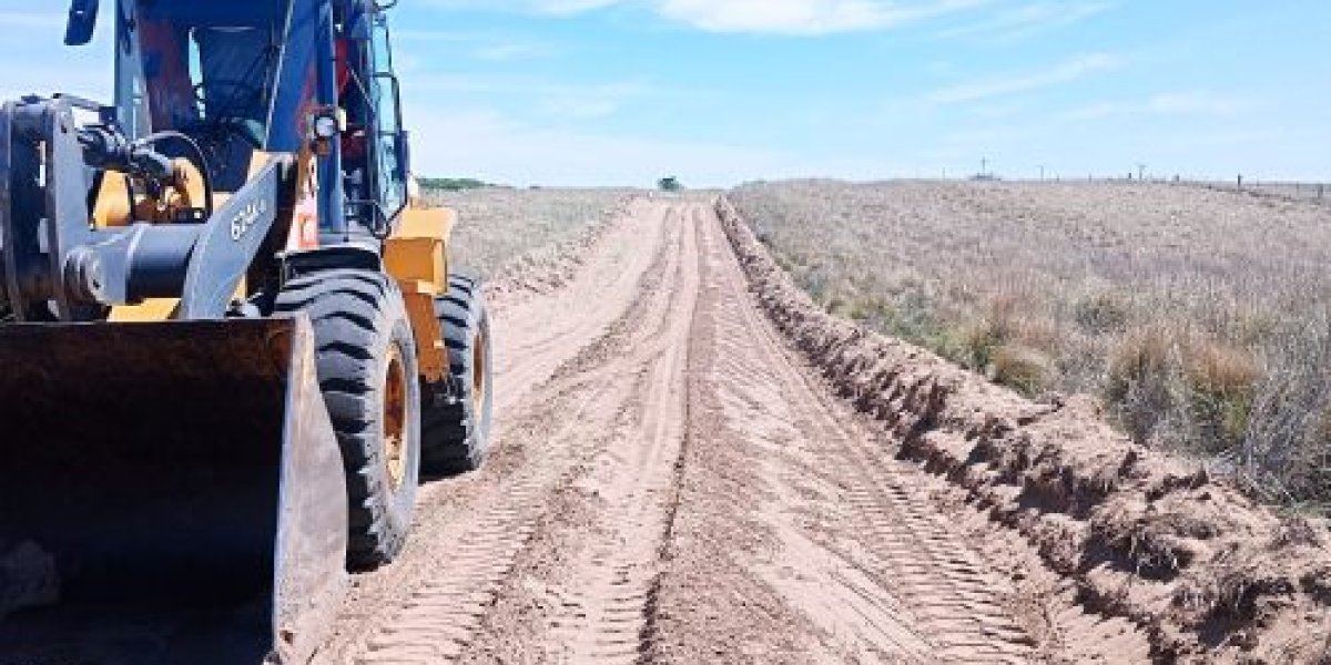 Vialidad-reparo-trazas-en-el-sur-provincial-3-500x412.jpeg