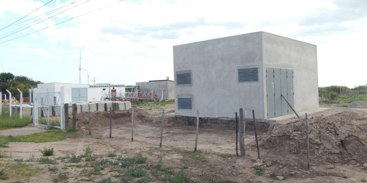 Planta-reguladora-de-presion-para-el-barrio-Serranias-Puntanas-3-900x605.jpg
