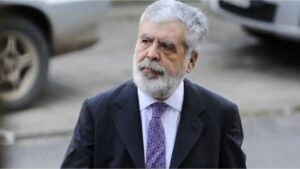 JULIO DE VIDO.jpg
