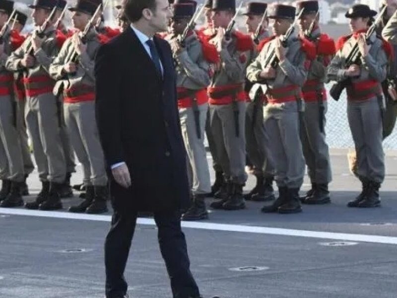 MACRON.jpg