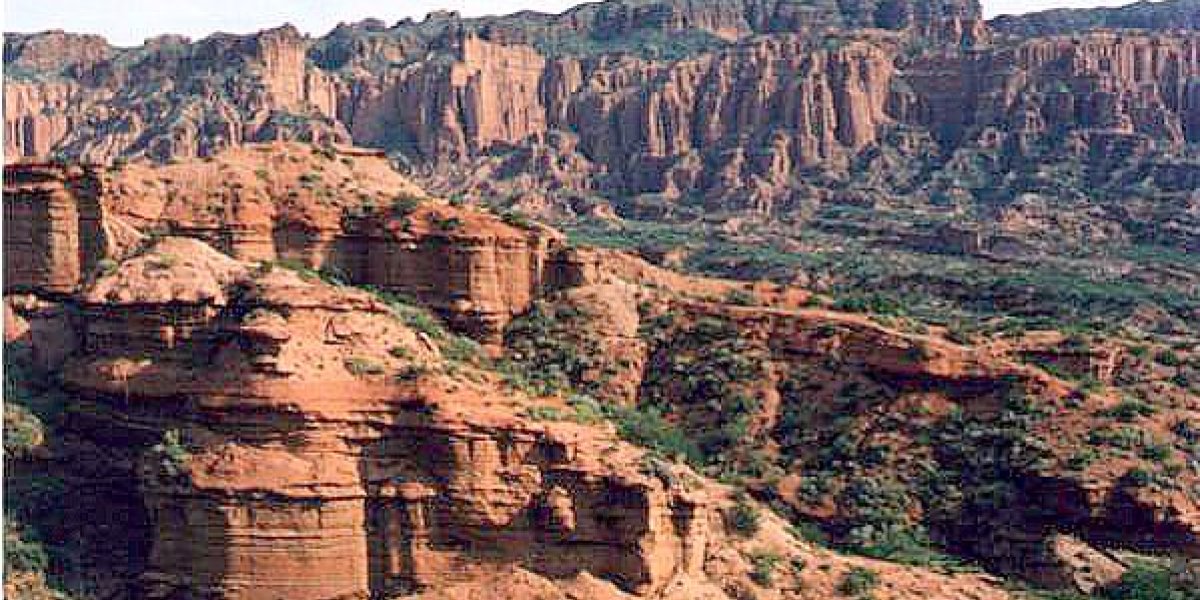 Sierra_de_las_Quijadas,_San_Luis.jpg