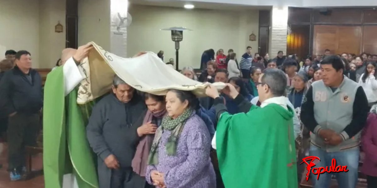 manto-virgen-copacabana.jpg