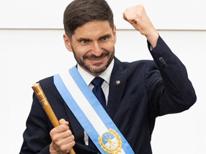 SvfiW-JJ_400x400.png